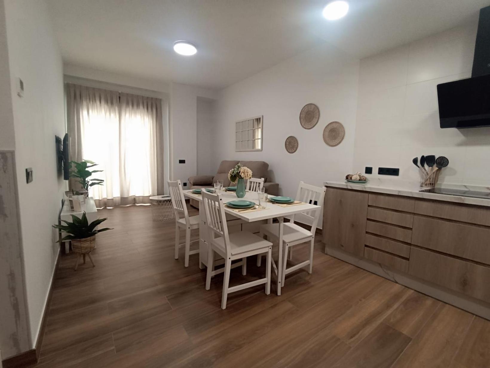 Apartamento Nuevo Centrico Con Aparcamiento Privado Incluido Alcalá de Guadaira Exterior foto
